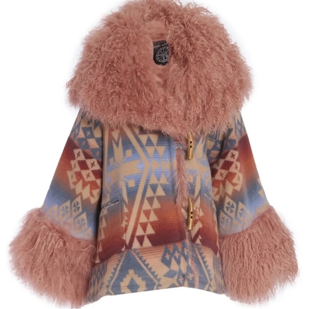 ISO Canyonlands Shearling cloak, robe, or duster 💗